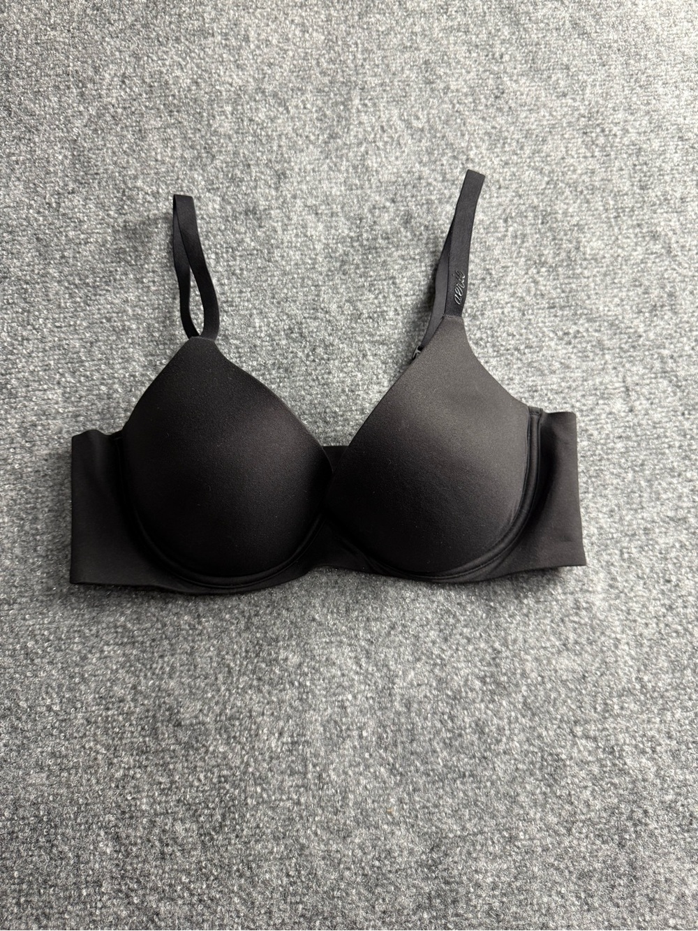 Smoothez by Aerie Womans 36B Black plunge Seamless T-Shirt Bra